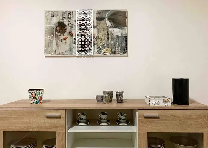 Con Portico Privato Vicino Cagliari Airport Apartamento *