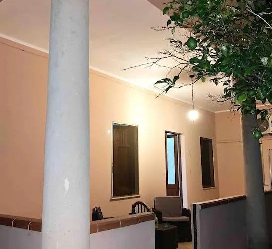 Con Portico Privato Vicino Cagliari Airport