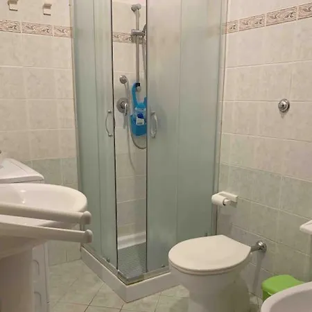 Con Portico Privato Vicino Cagliari Airport 아파트 *
