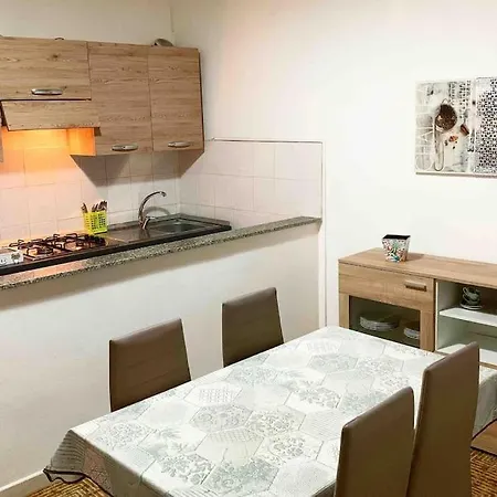 Apartment Con Portico Privato Vicino Cagliari Airport Assemini