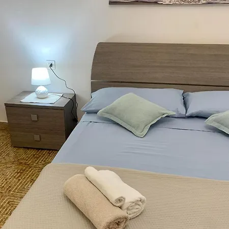 Apartment Con Portico Privato Vicino Cagliari Airport *